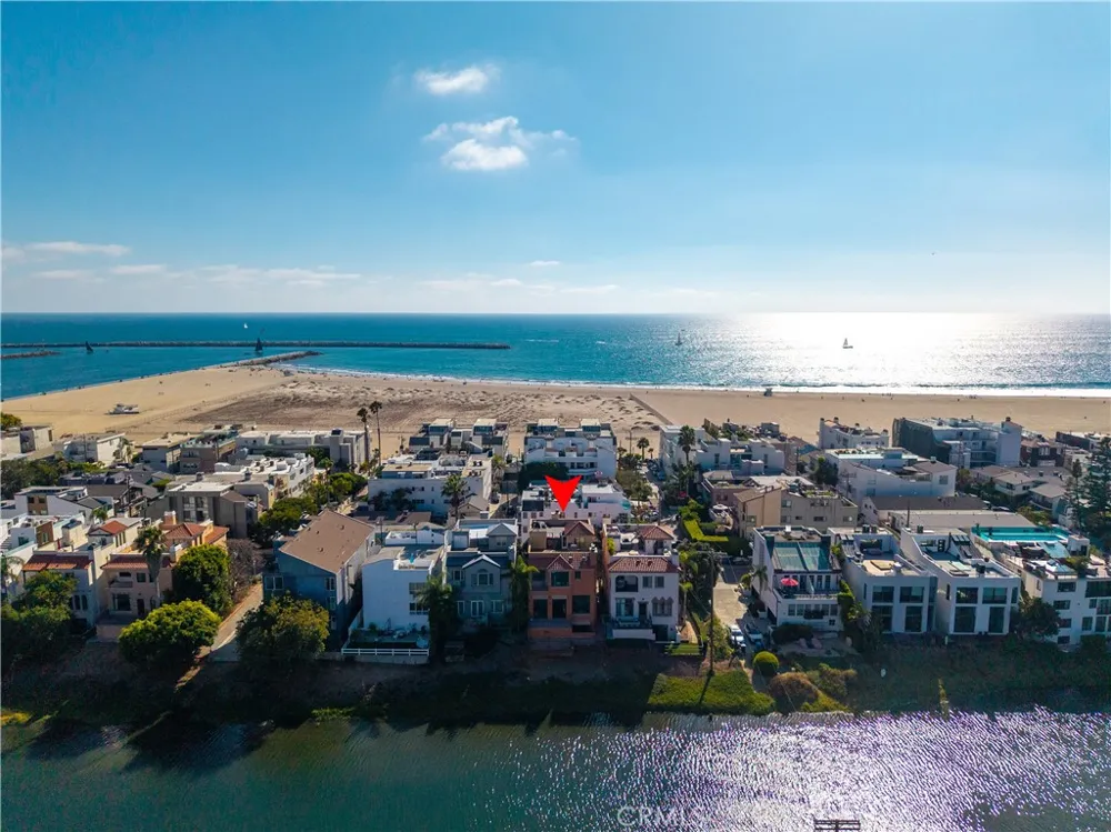 5206 Pacific Avenue Marina del Rey, CA 90292