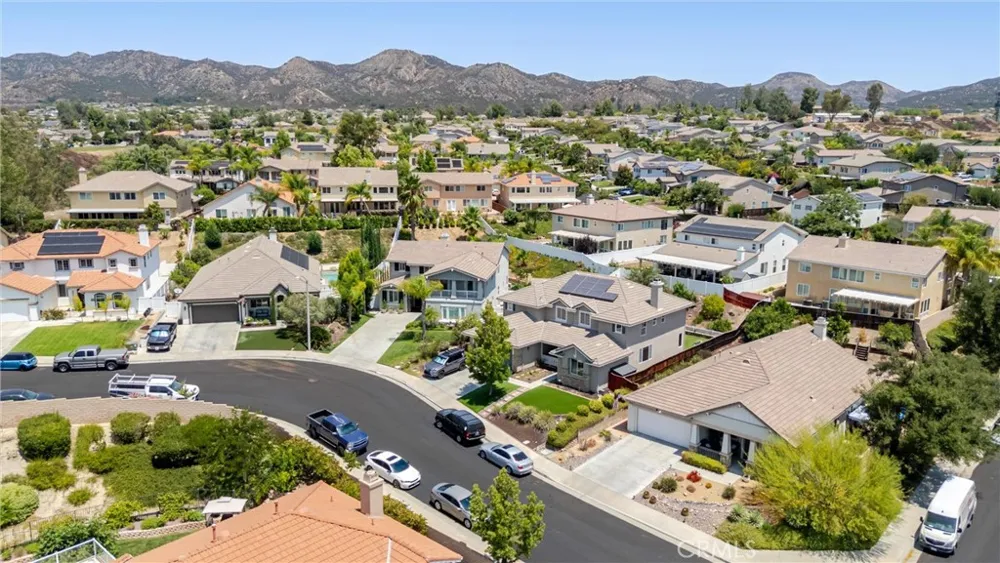 25120 Gelding Court Wildomar, CA 92595