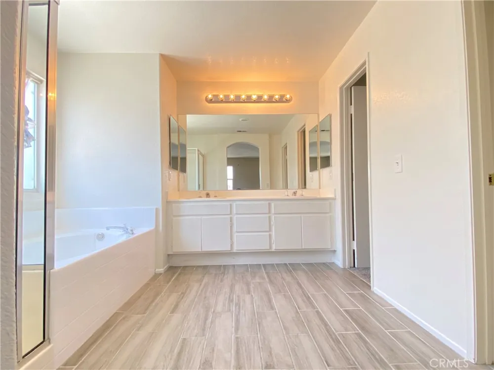 1110 Birch Lane San Jacinto, CA 92582