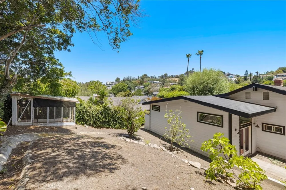 19242 Barrett Lane North Tustin, CA 92705