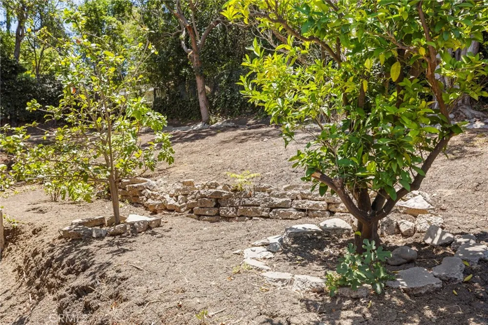 19242 Barrett Lane North Tustin, CA 92705