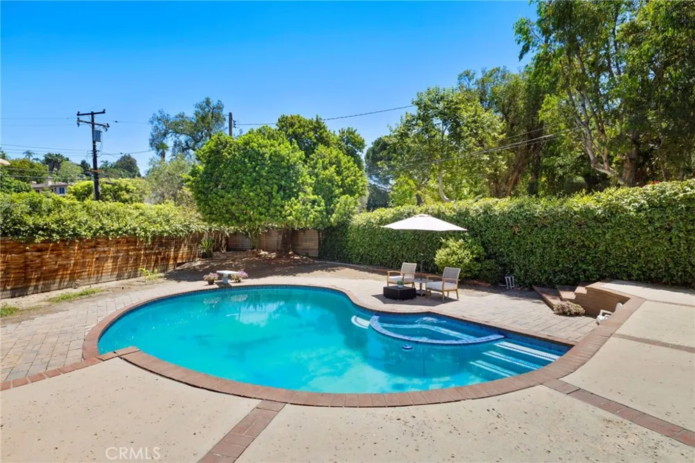 19242 Barrett Lane North Tustin, CA 92705