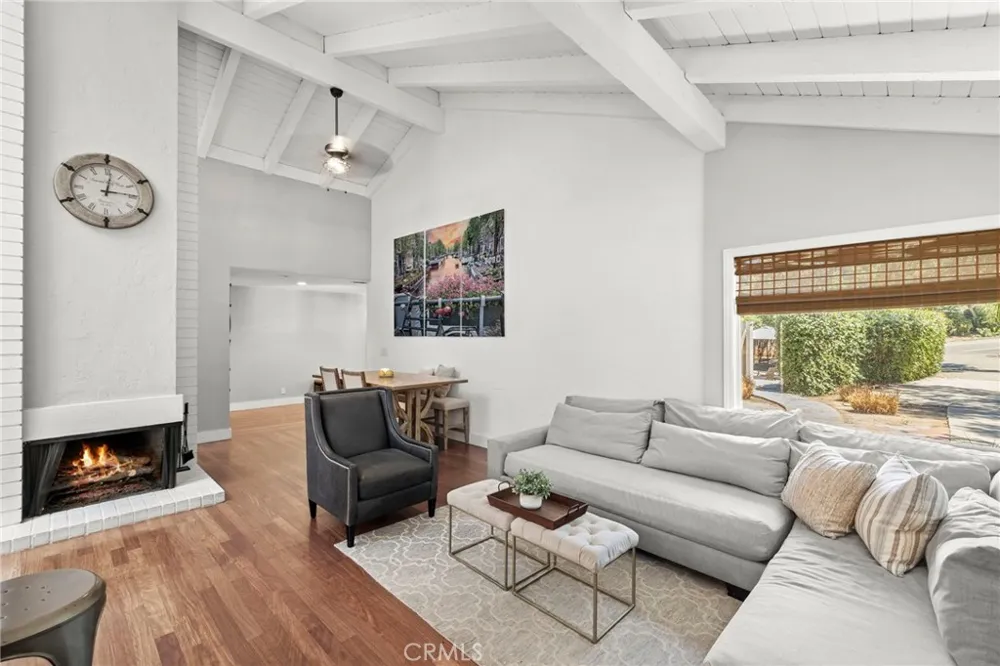 19242 Barrett Lane North Tustin, CA 92705
