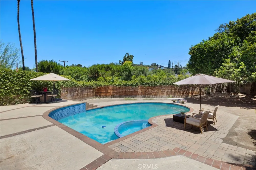 19242 Barrett Lane North Tustin, CA 92705