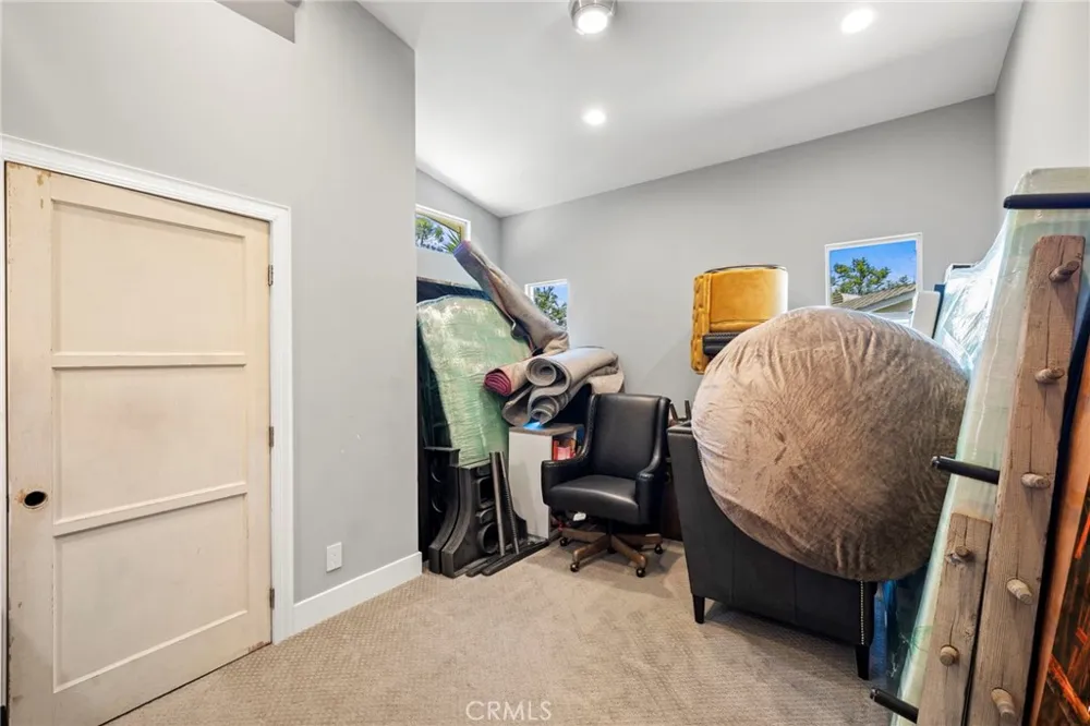 19242 Barrett Lane North Tustin, CA 92705