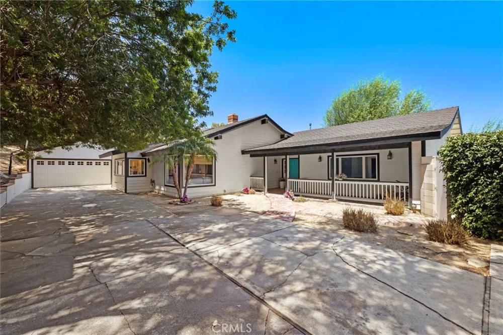19242 Barrett Lane North Tustin, CA 92705
