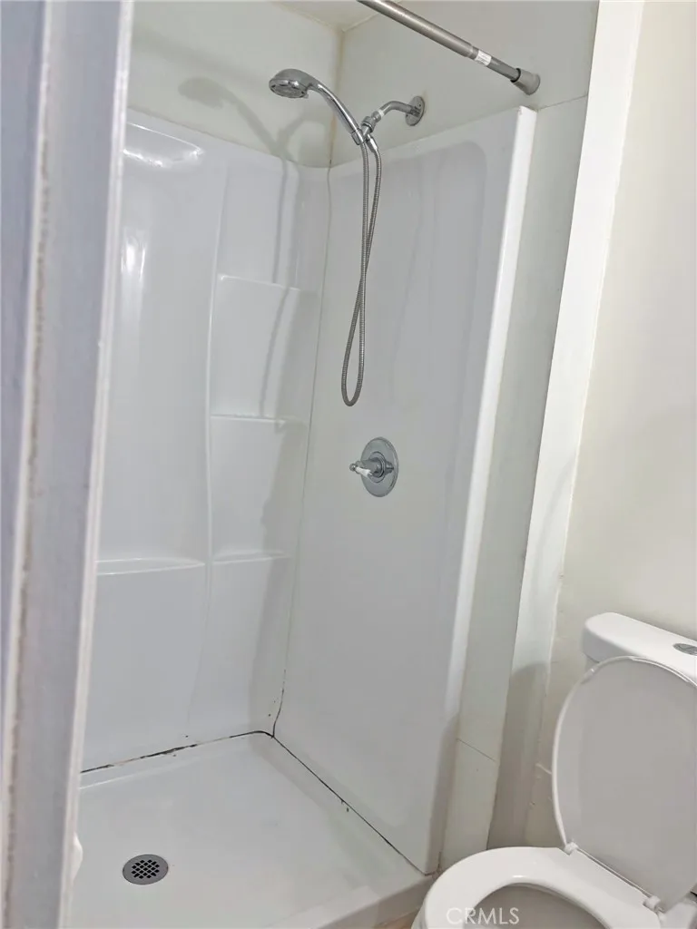 414 E 98th Street #B Inglewood, CA 90301