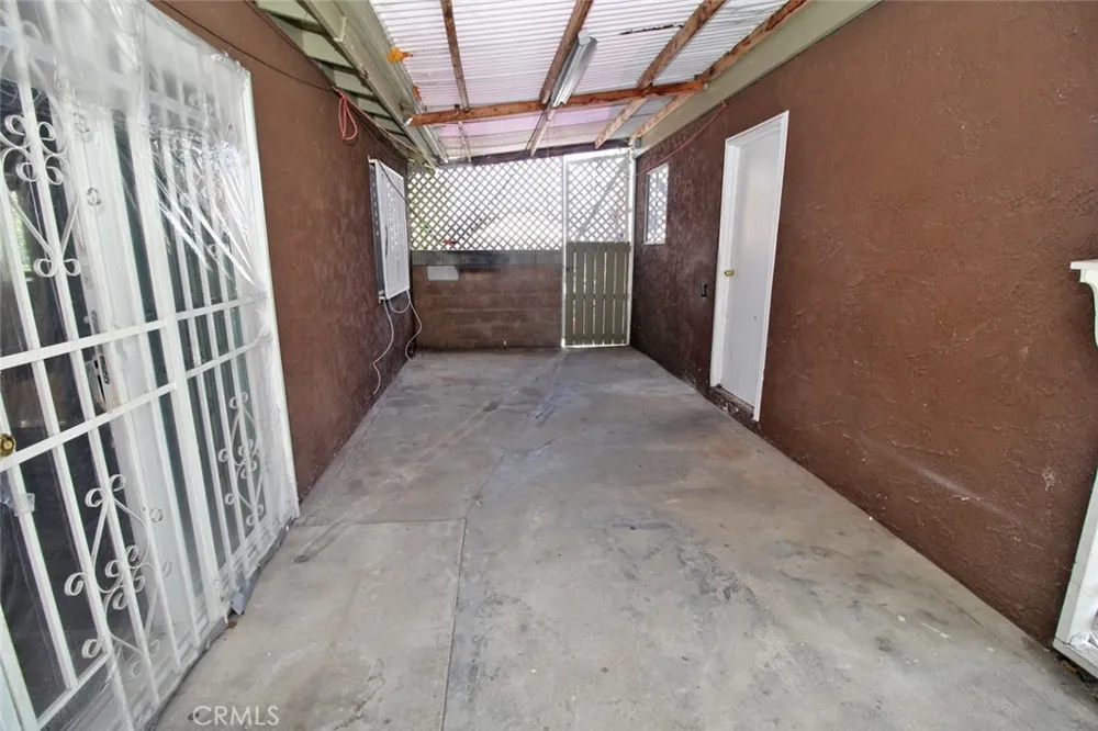 414 E 98th Street #B Inglewood, CA 90301
