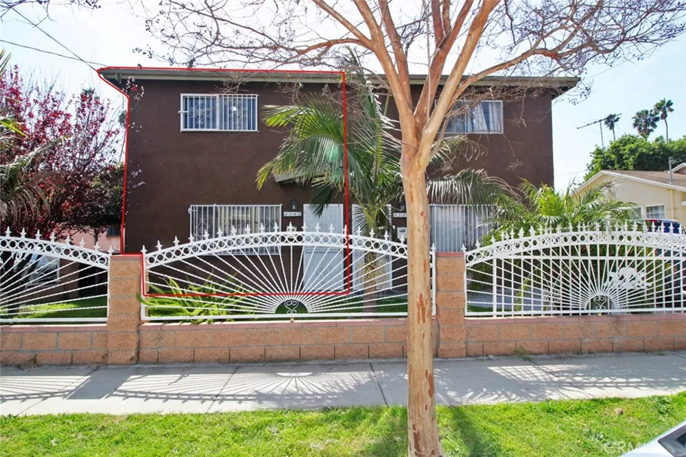 414 E 98th Street #B Inglewood, CA 90301