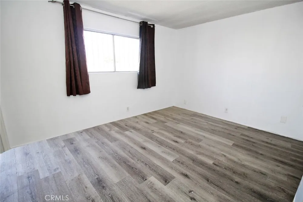 414 E 98th Street #B Inglewood, CA 90301