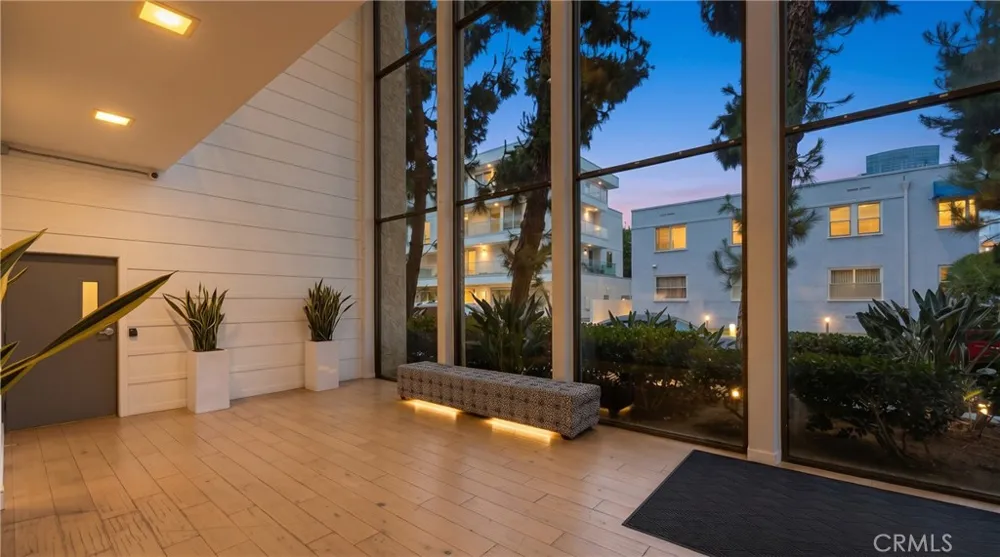 1140 E Ocean Long Beach, CA 90802