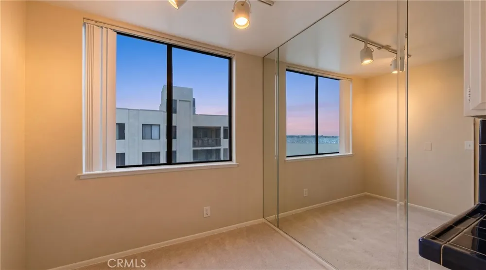 1140 E Ocean Long Beach, CA 90802