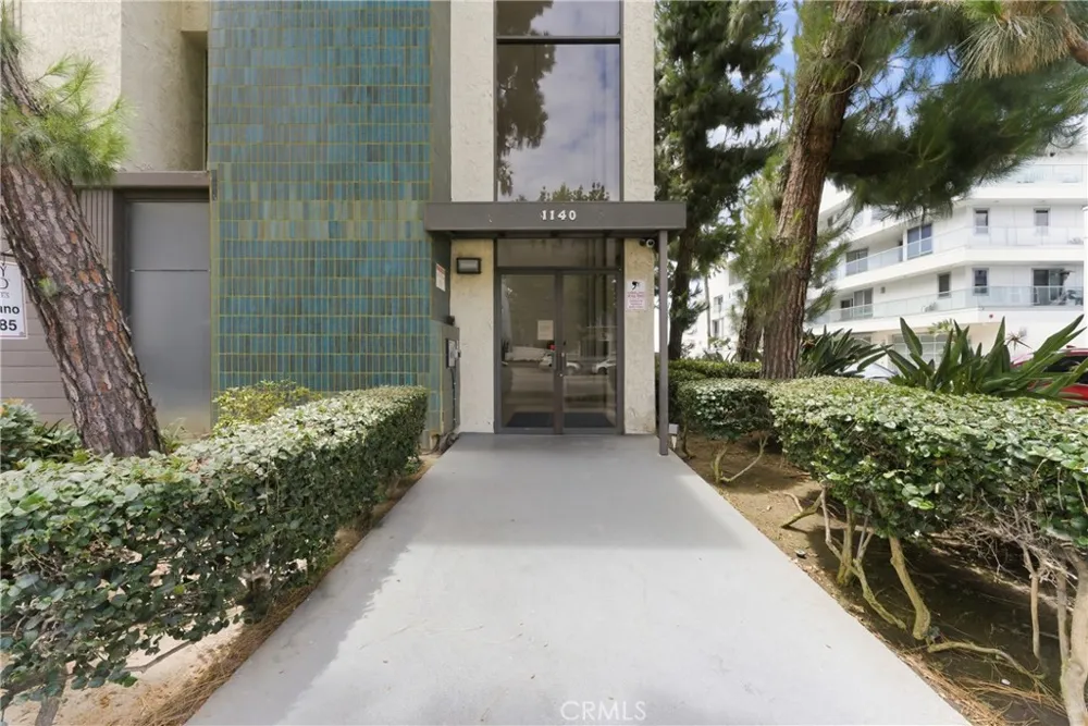 1140 E Ocean Long Beach, CA 90802