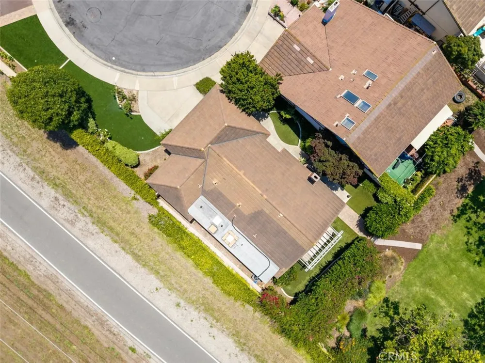 9 Badger Pass Irvine, CA 92604