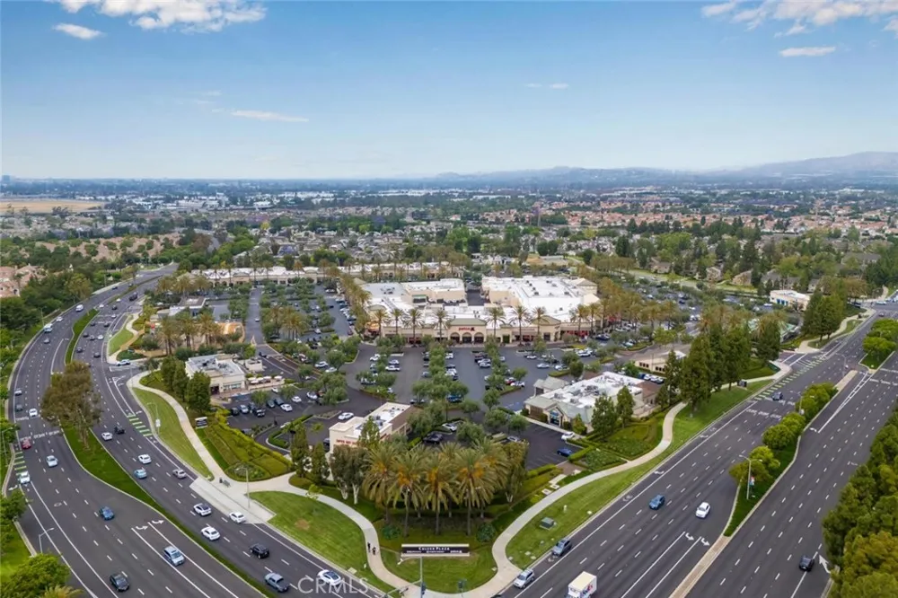 9 Badger Pass Irvine, CA 92604