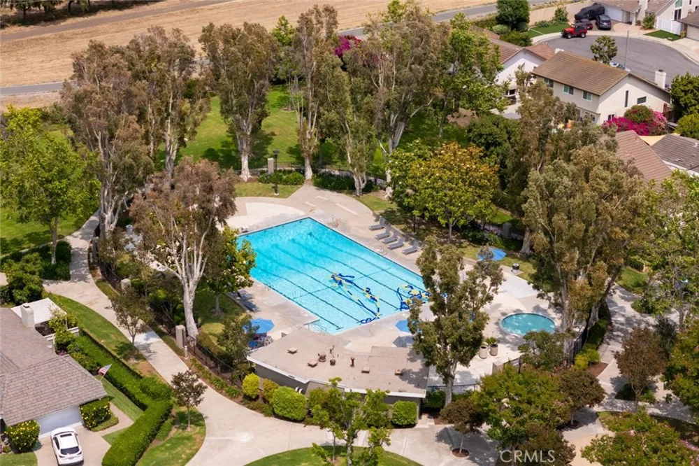 9 Badger Pass Irvine, CA 92604