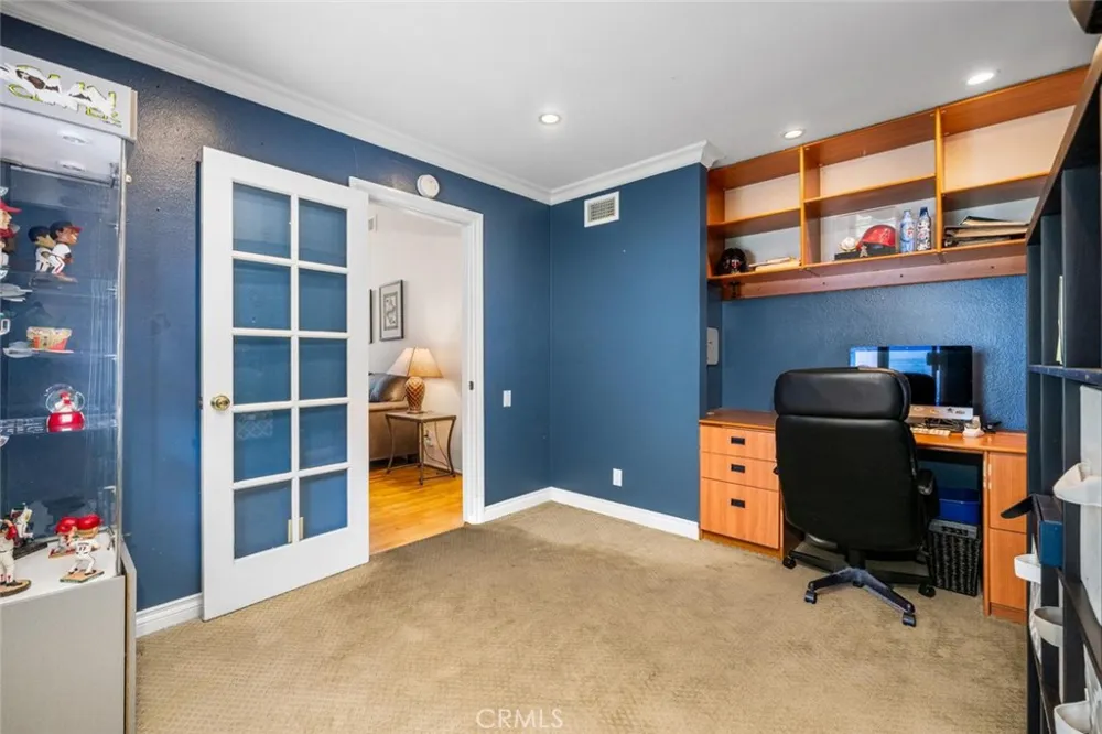 9 Badger Pass Irvine, CA 92604