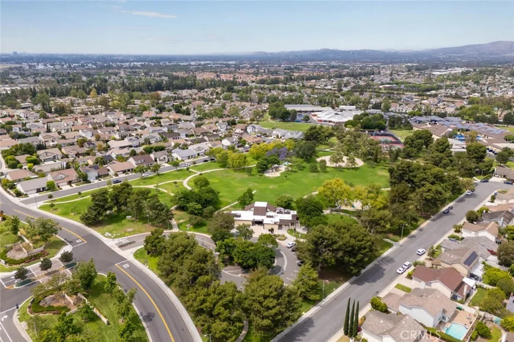 9 Badger Pass Irvine, CA 92604