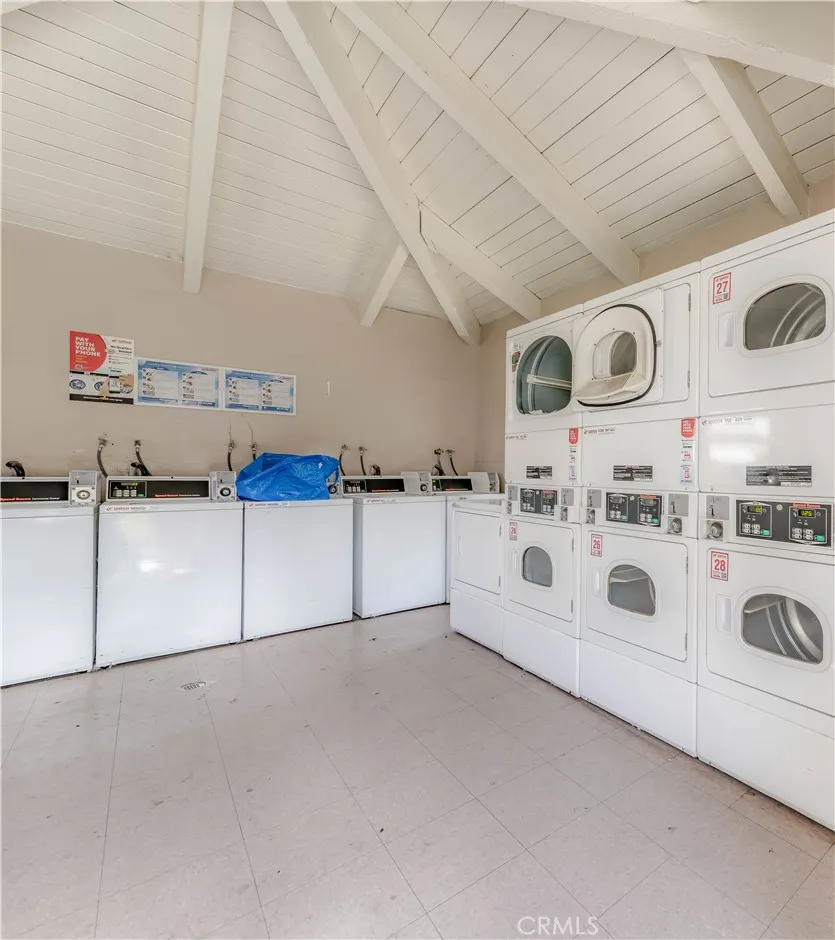 2511 W Sunflower #L3 Santa Ana, CA 92704