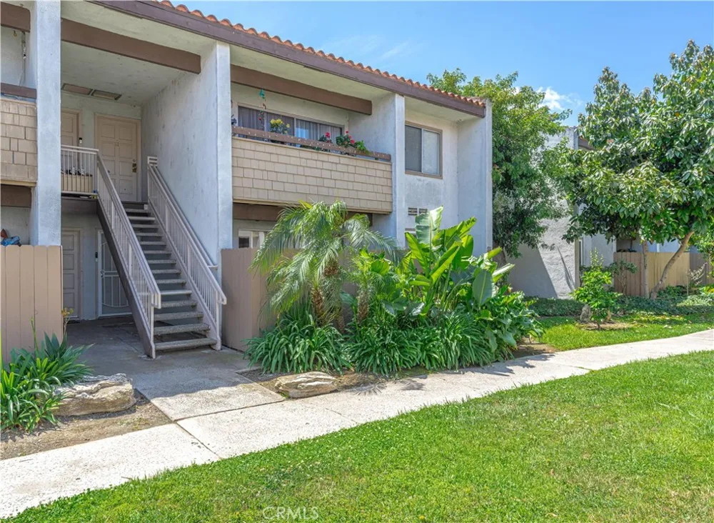 2511 W Sunflower #L3 Santa Ana, CA 92704