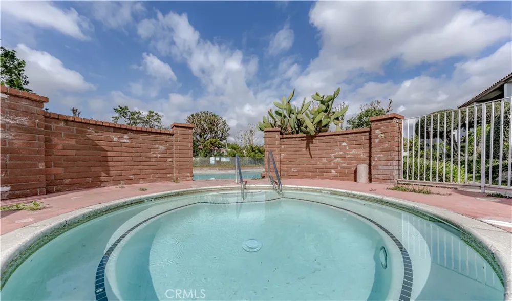 2511 W Sunflower #L3 Santa Ana, CA 92704