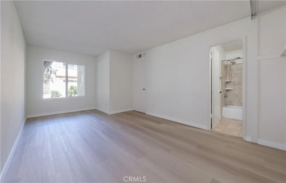 2511 W Sunflower #L3 Santa Ana, CA 92704
