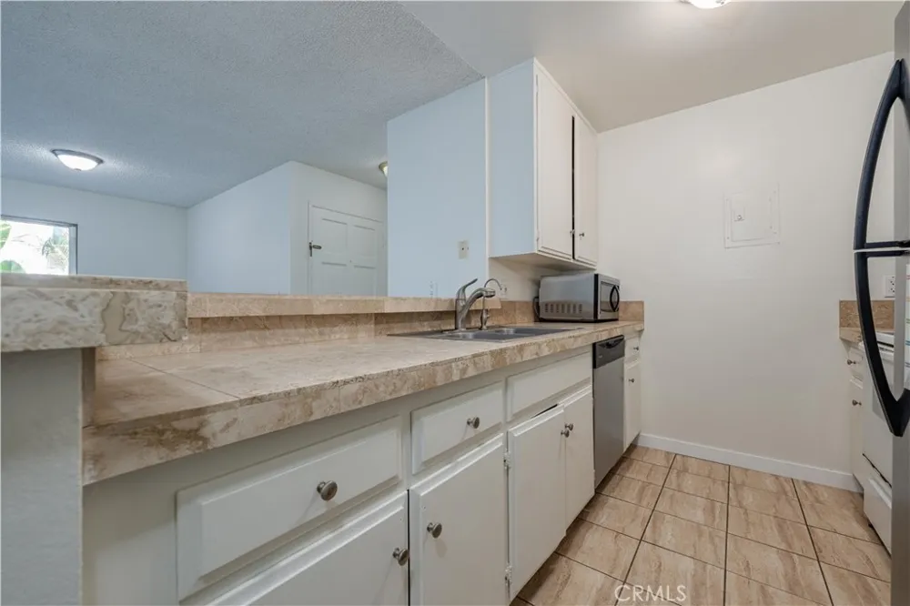 2511 W Sunflower #L3 Santa Ana, CA 92704