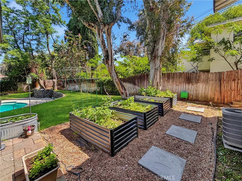 19 Sherril Redlands, CA 92373
