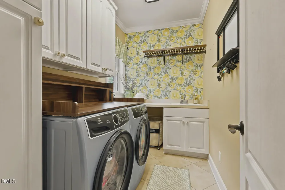 240 Norwalk Street Holly Springs, NC 27540