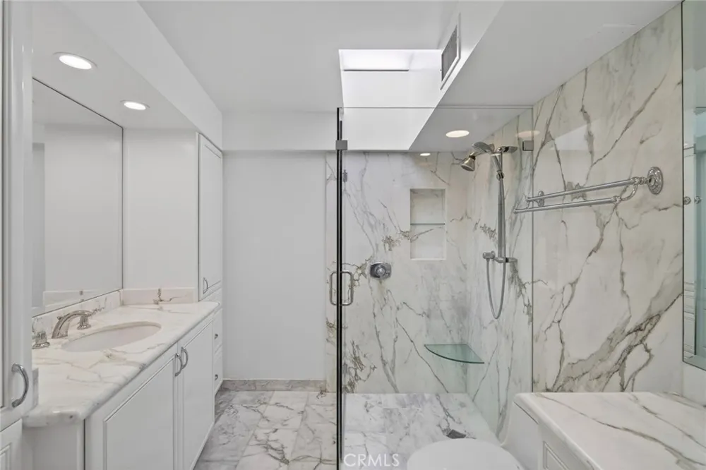 267 Avenida Lobeiro #E San Clemente, CA 92672