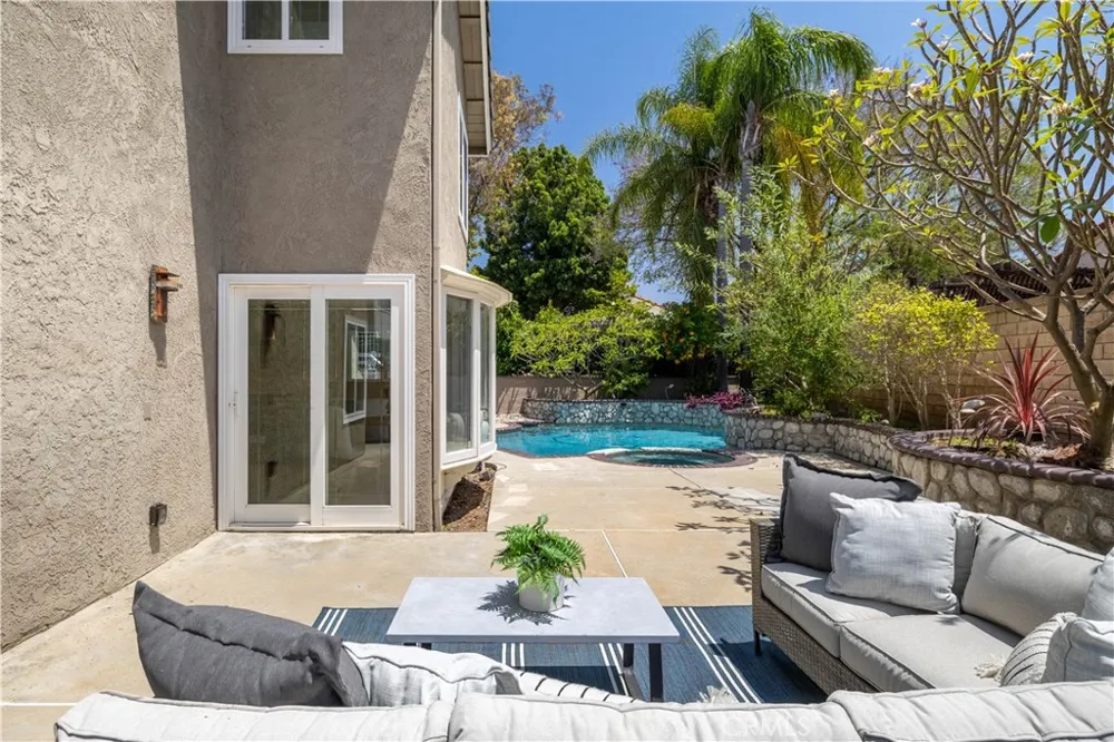 5710 Via Del Potrero Yorba Linda, CA 92887