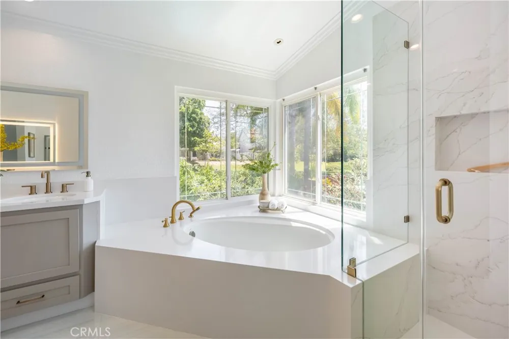 5710 Via Del Potrero Yorba Linda, CA 92887