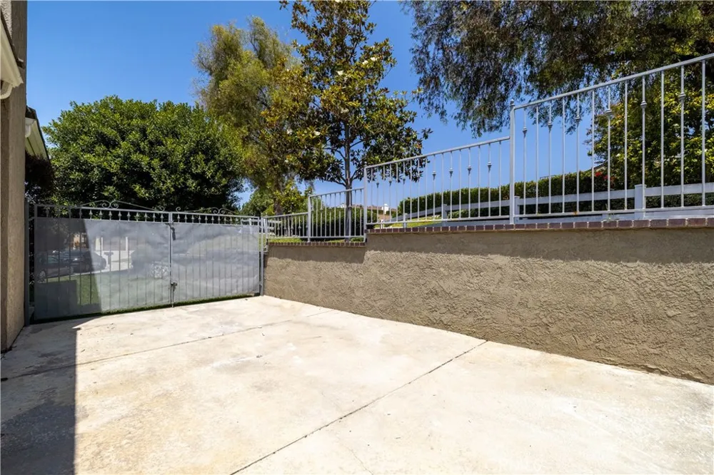 5710 Via Del Potrero Yorba Linda, CA 92887