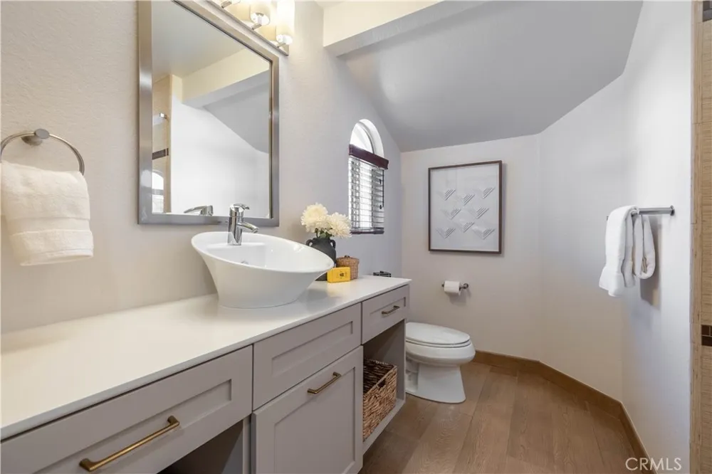 5710 Via Del Potrero Yorba Linda, CA 92887