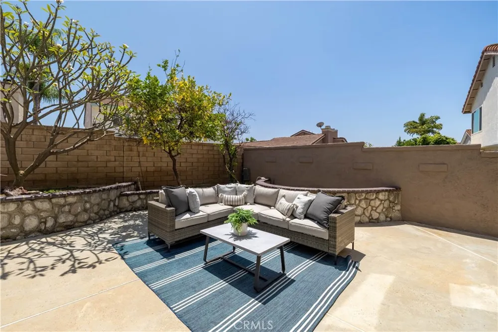 5710 Via Del Potrero Yorba Linda, CA 92887