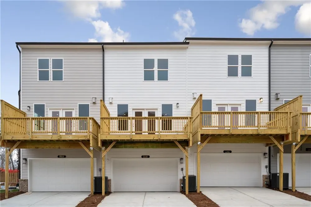909 Colton Drive Acworth, GA 30102