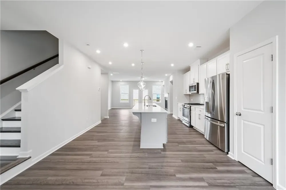 909 Colton Drive Acworth, GA 30102