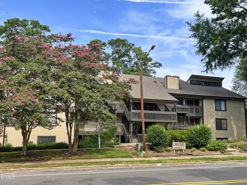 3007 Huntleigh Drive