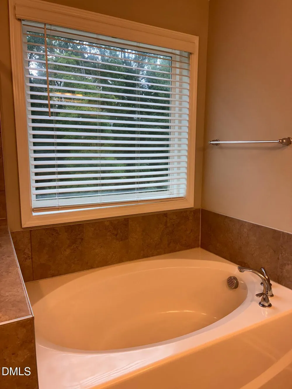 112 W Copenhaver Drive Clayton, NC 27527