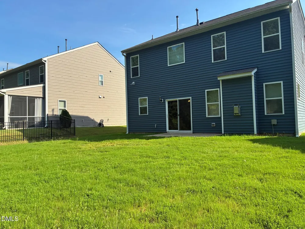112 W Copenhaver Drive Clayton, NC 27527