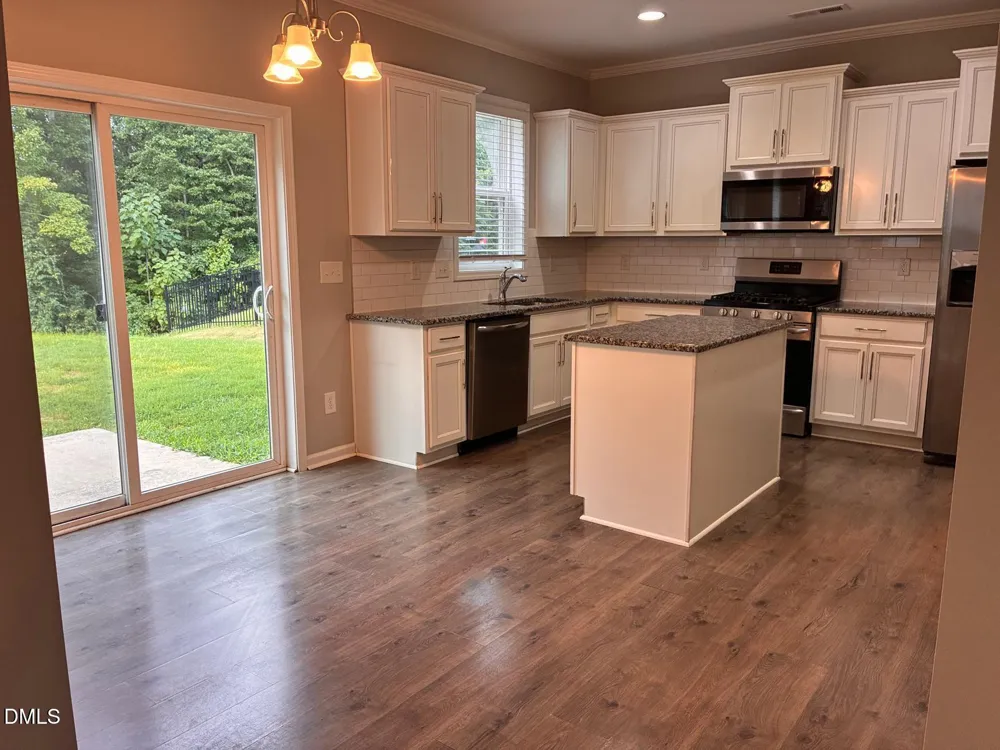 112 W Copenhaver Drive Clayton, NC 27527