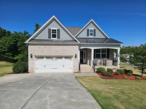 1009 Crescent Moon Court