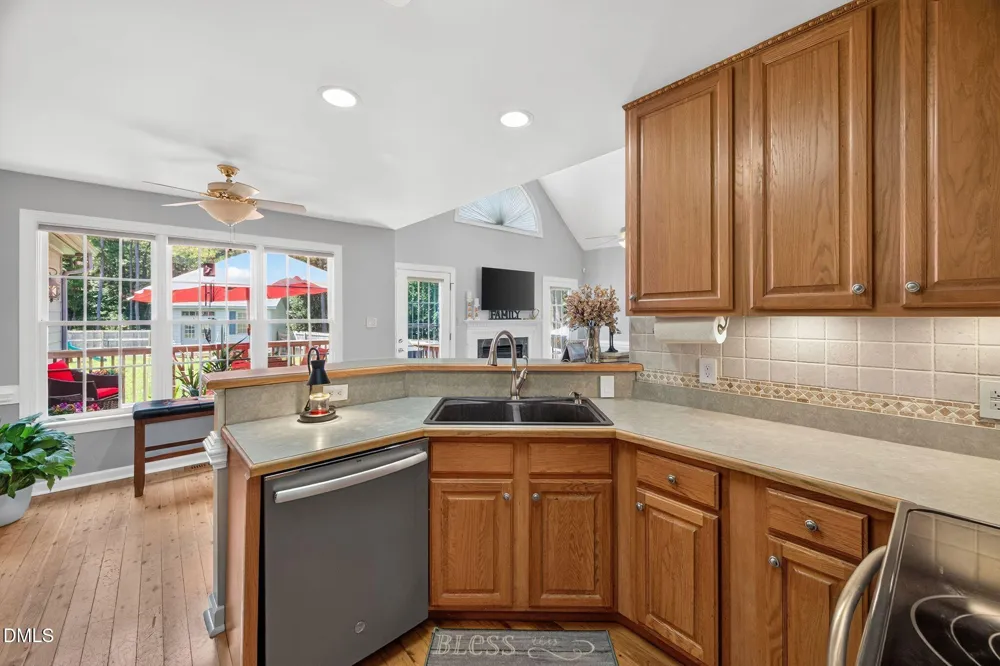 400 La Vista Court Benson, NC 27504