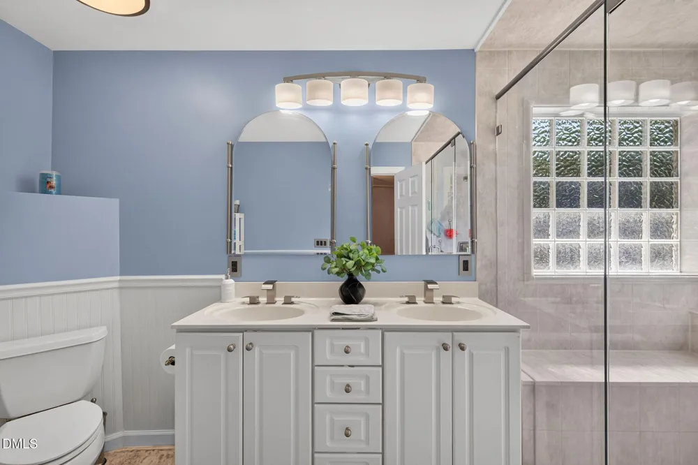 400 La Vista Court Benson, NC 27504