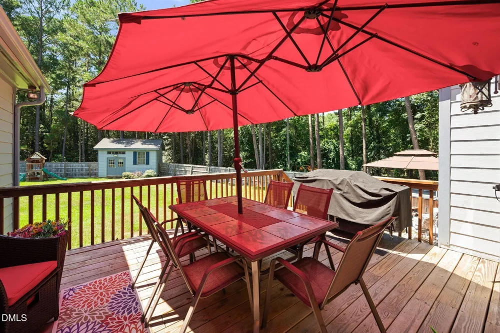 400 La Vista Court Benson, NC 27504