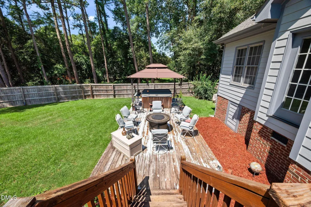 400 La Vista Court Benson, NC 27504