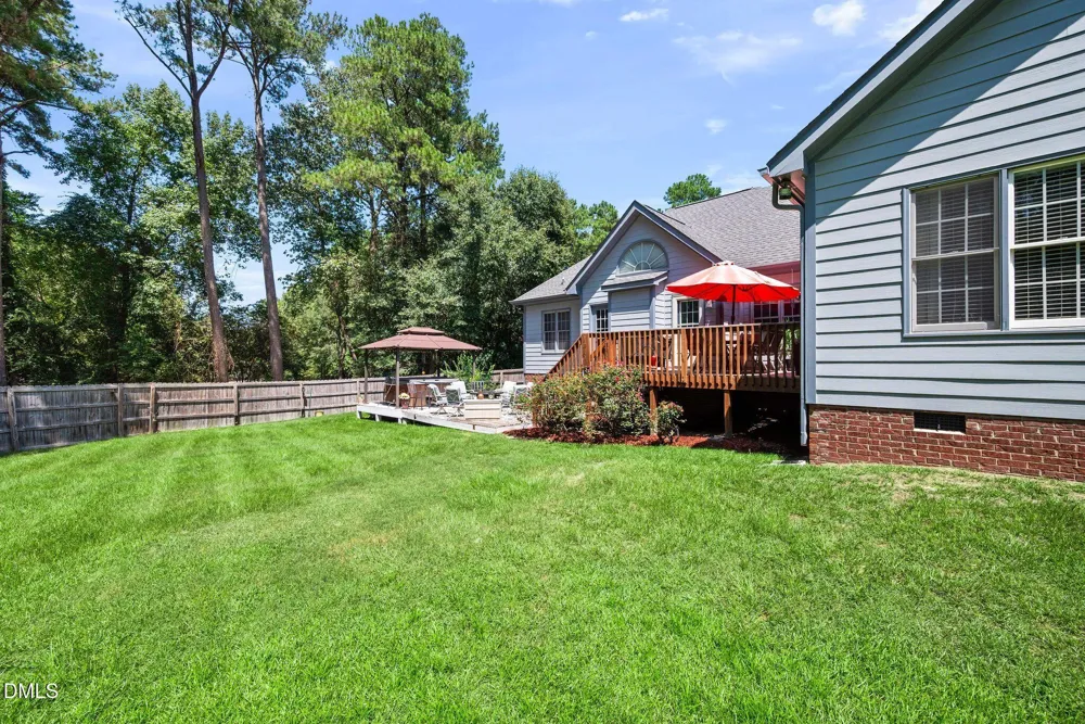 400 La Vista Court Benson, NC 27504