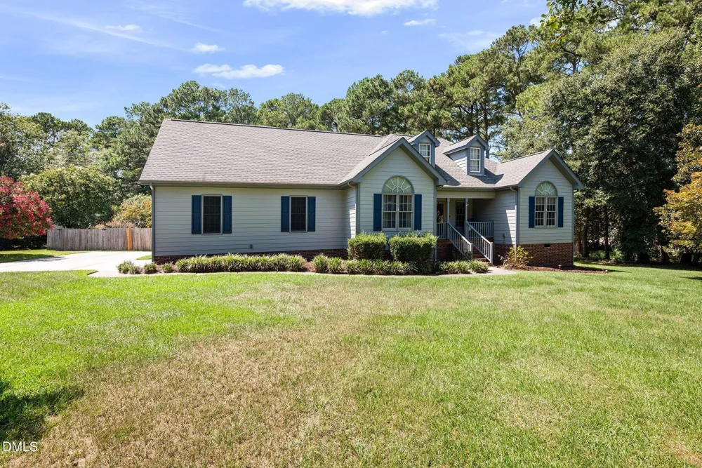 400 La Vista Court Benson, NC 27504