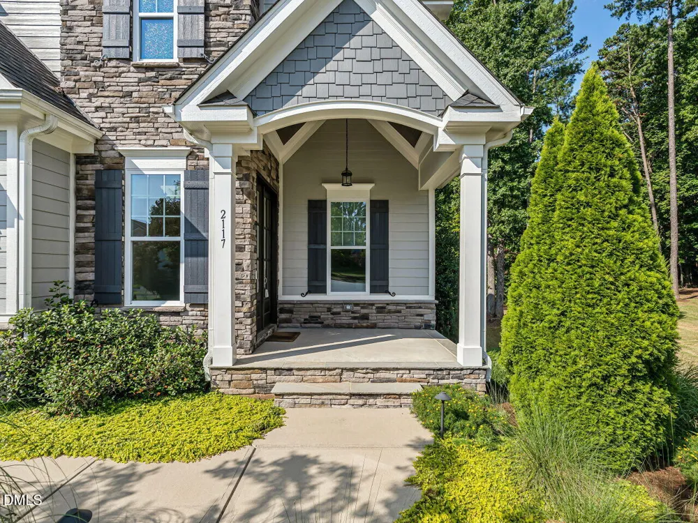 2117 Bee Cave Court Apex, NC 27539