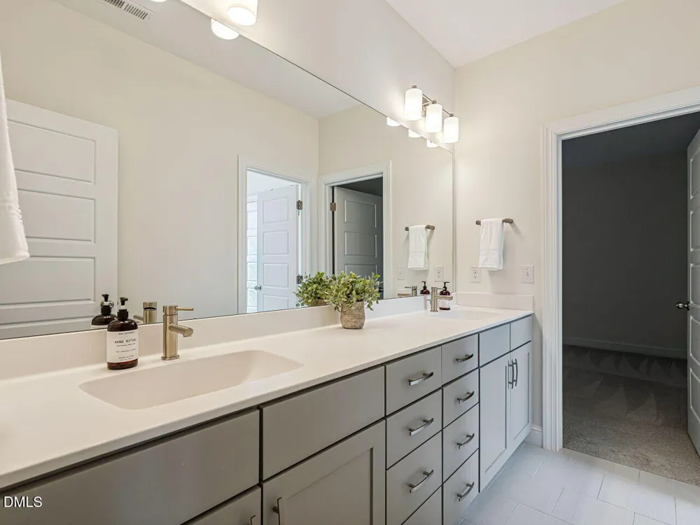 2117 Bee Cave Court Apex, NC 27539